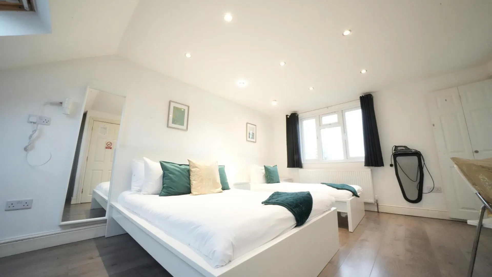Grand Airport Ensuites Harmondsworth Ubytování v soukromí