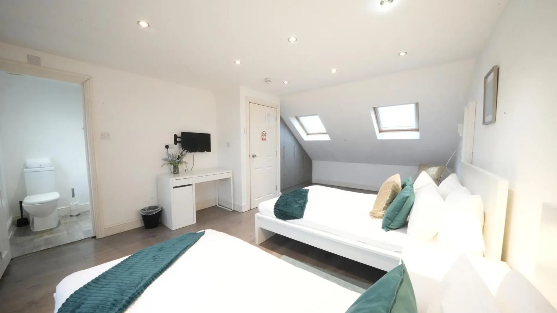 Grand Airport Ensuites Harmondsworth 0*,