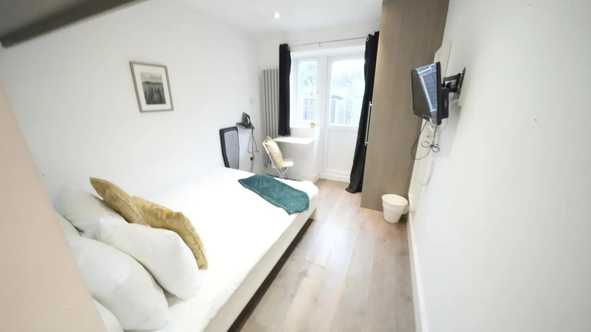 Grand Airport Ensuites Harmondsworth 0*,  Reino Unido