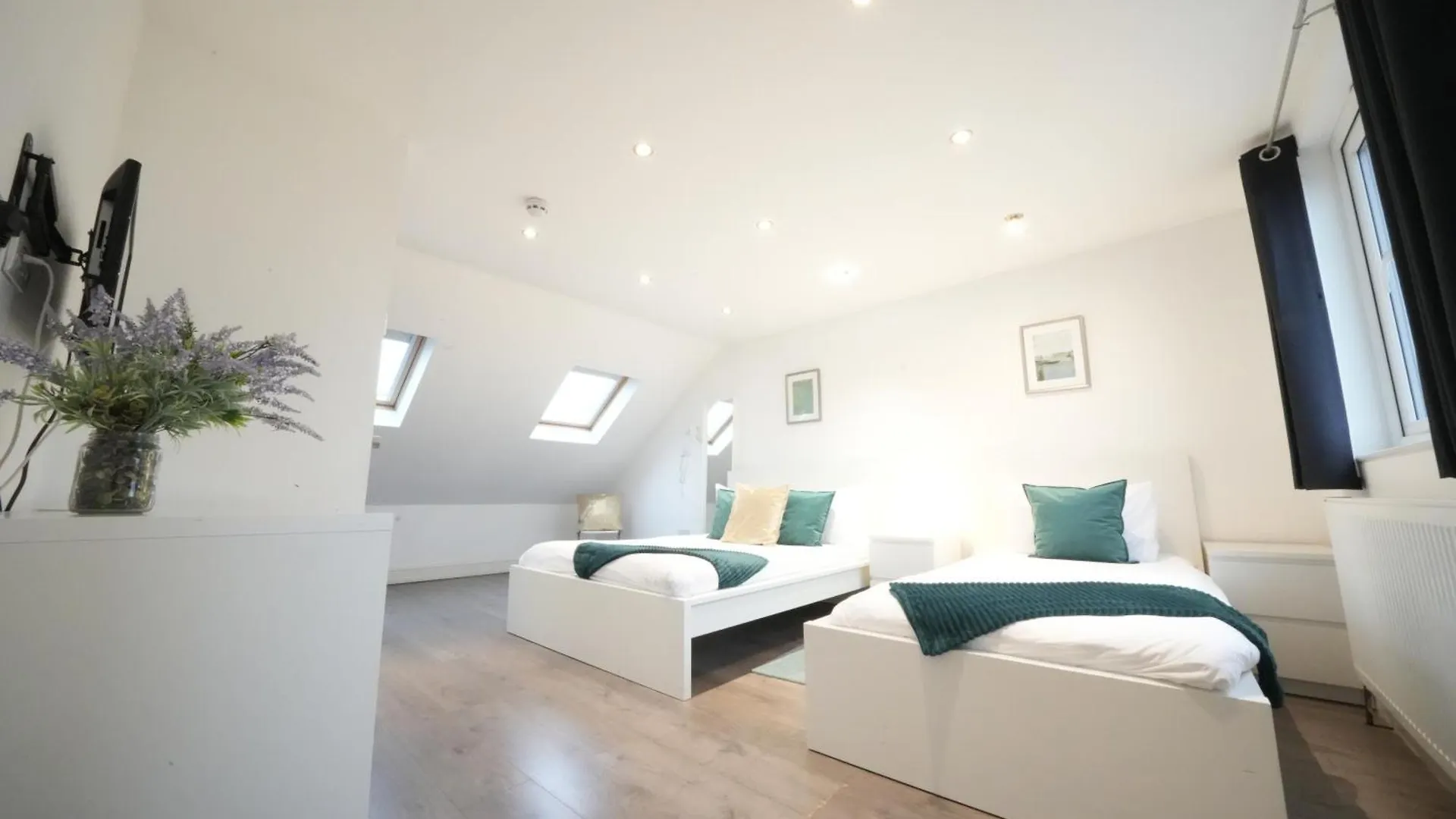 Grand Airport Ensuites Harmondsworth United Kingdom
